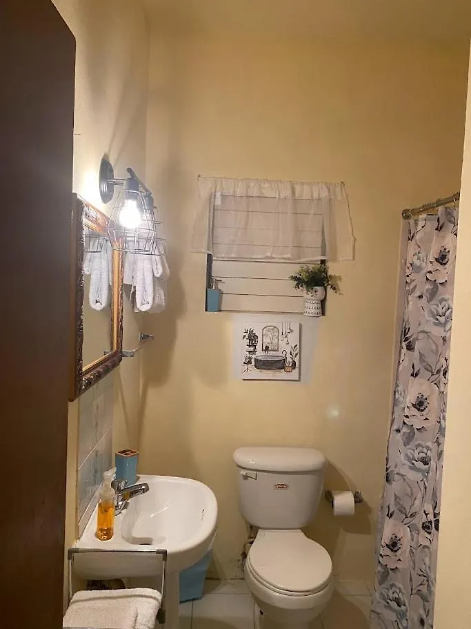 Otel Marge'S Vacation Rentals Negril