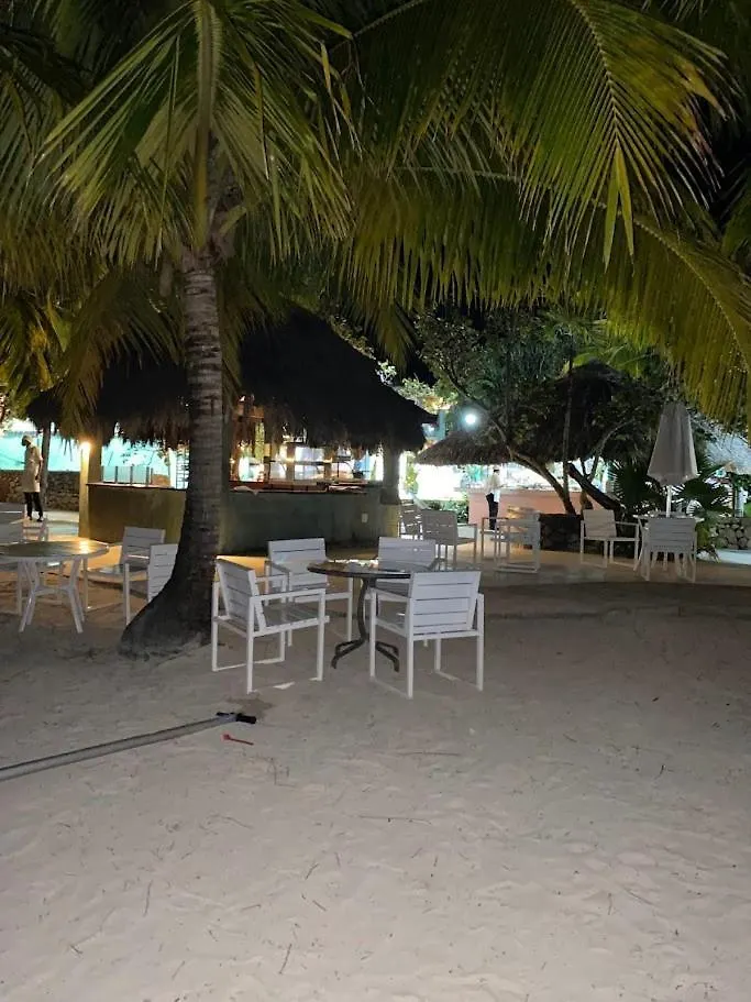 Marge'S Vacation Rentals Negril